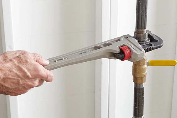 Plumbing apprentice tool list: Every Plumber Needs to Own!